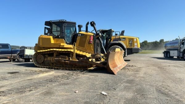 2016 Caterpillar D7E LGP Crawler Dozer