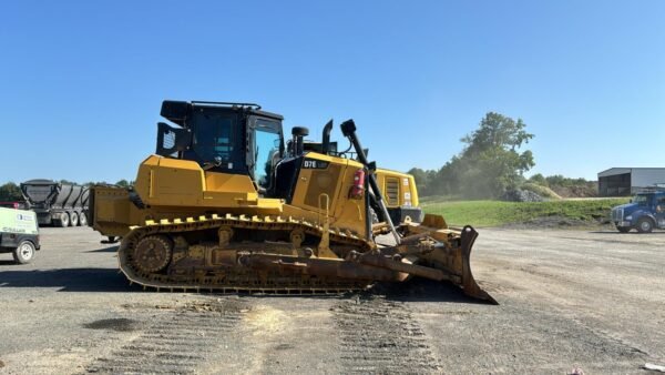 2016 Caterpillar D7E LGP Crawler Dozer