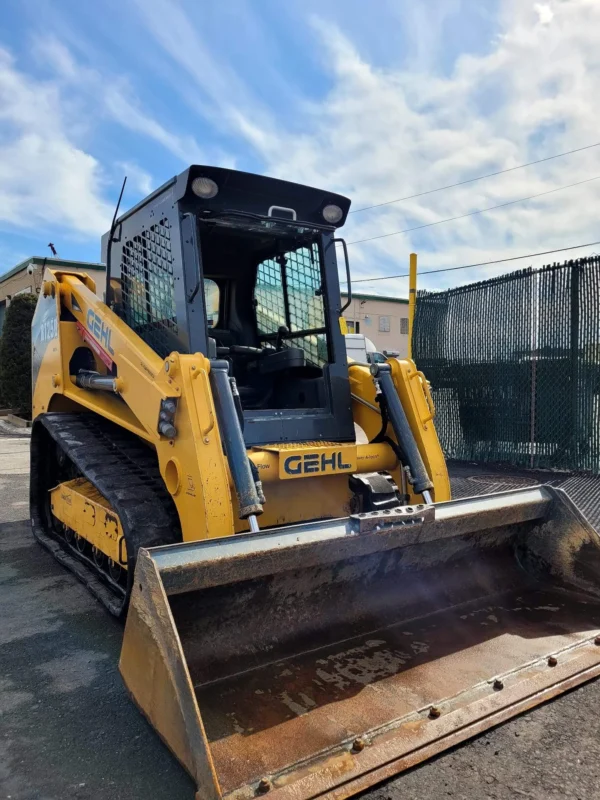 2016 Gehl RT250 Compact Track Loader