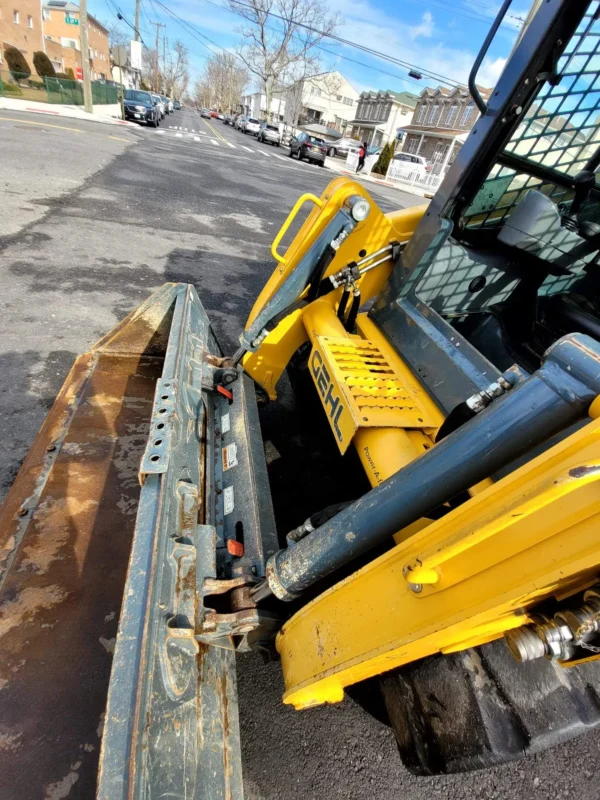 2016 Gehl RT250 Compact Track Loader