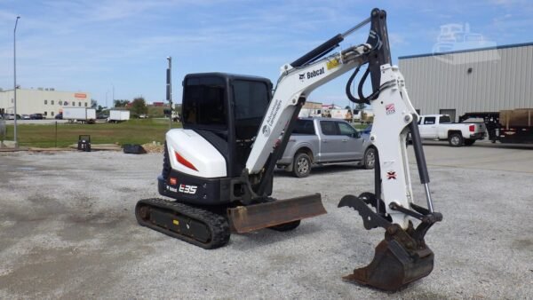 2017 Bobcat E35 Mini Excavator