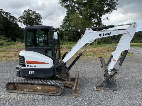 2017 Bobcat E35i Mini Excavator