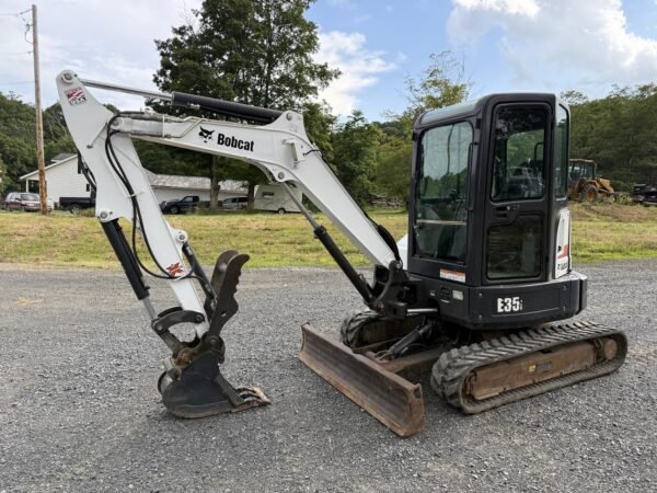 2017 Bobcat E35i Mini Excavator