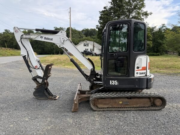 2017 Bobcat E35i Mini Excavator