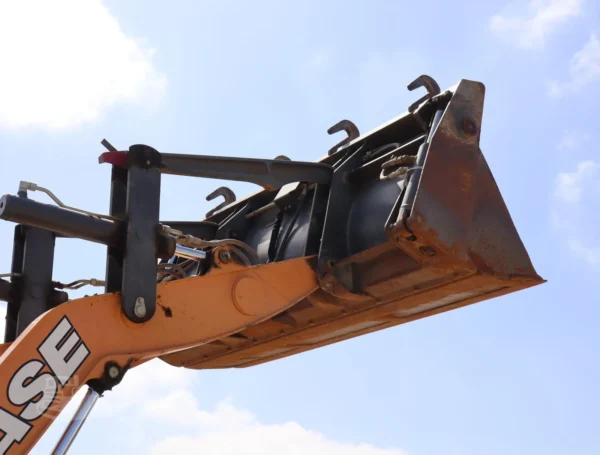 2017 CASE 590SN 4x4 Backhoe Loader