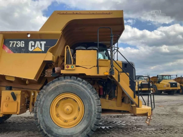 2017 Caterpillar 773G Off-Highway Haul Truck