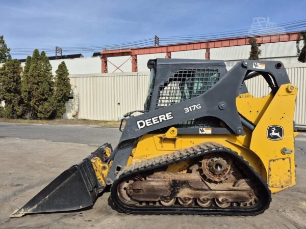 2017 John Deere 317G Compact Track Loader