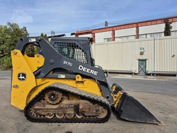 2017 John Deere 317G Compact Track Loader