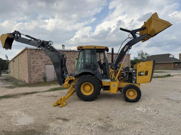 2017 John Deere 410L 4x4 Loader Backhoe