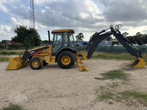 2017 John Deere 410L 4x4 Loader Backhoe