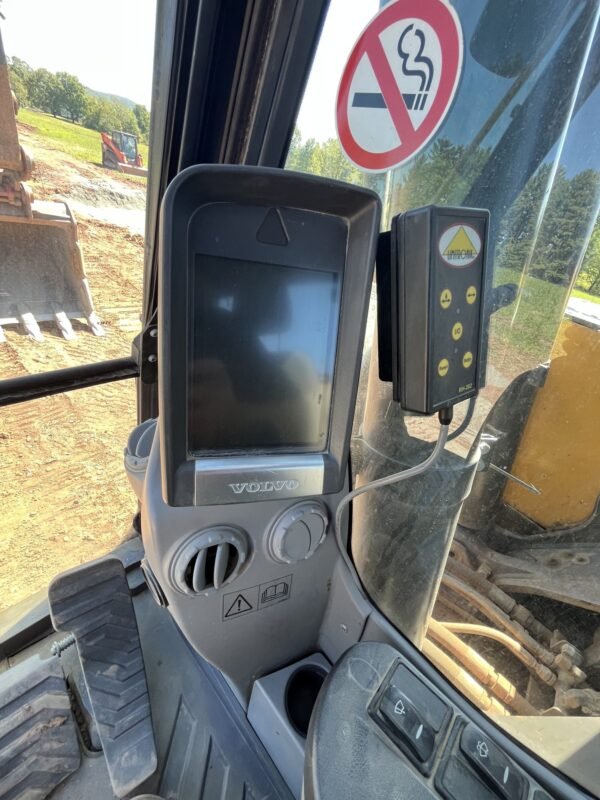 2017 Volvo ECR305CL Hydraulic Excavator