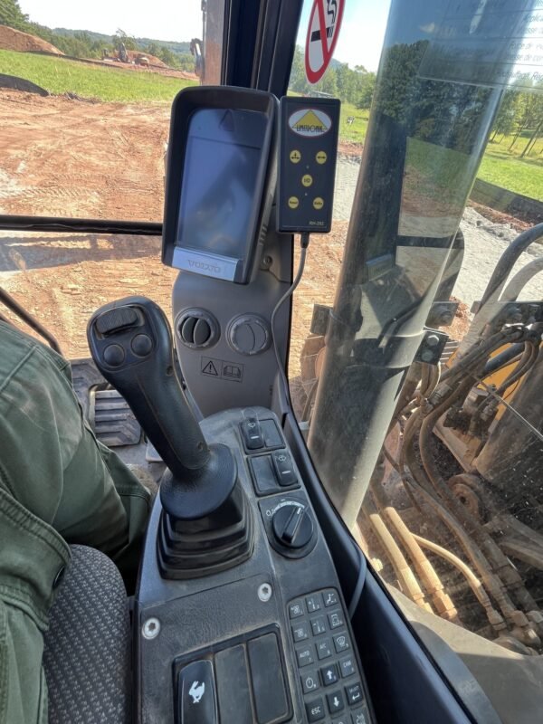 2017 Volvo ECR305CL Hydraulic Excavator