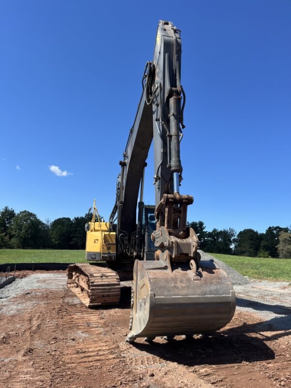 2017 Volvo ECR305CL Hydraulic Excavator