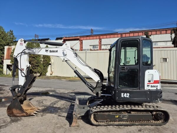 2018 Bobcat E42 Compact Excavator
