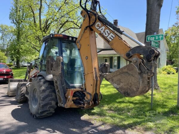 2018 Case 590SN 4WD Loader Backhoe
