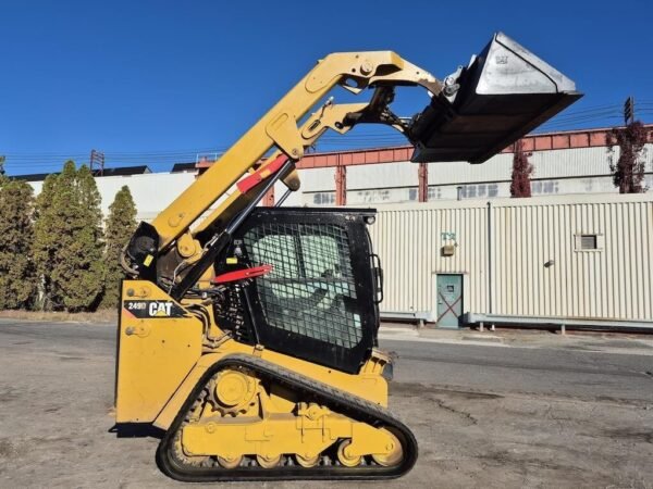 2018 Caterpillar 249D Compact Track Loader