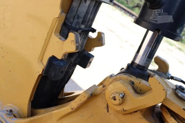 2018 Caterpillar 420F2 4WD Backhoe Loader