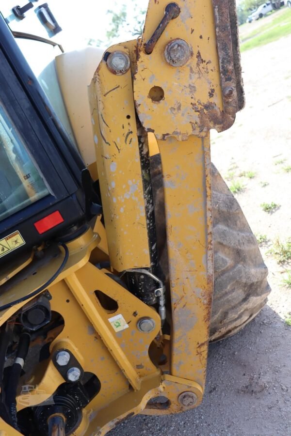 2018 Caterpillar 420F2 4WD Backhoe Loader