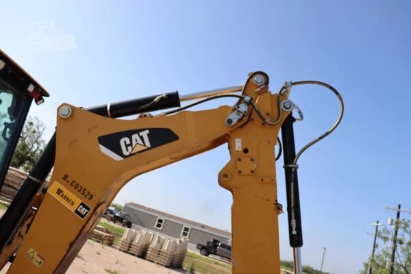 2018 Caterpillar 420F2 4WD Backhoe Loader