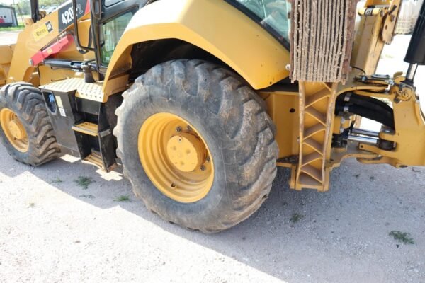 2018 Caterpillar 420F2 4WD Backhoe Loader