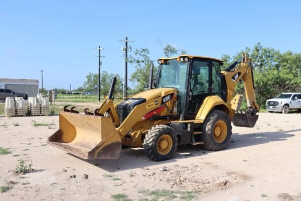 2018 Caterpillar 420F2 4WD Backhoe Loader
