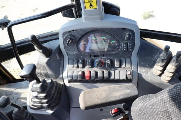 2018 Caterpillar 420F2 4WD Backhoe Loader