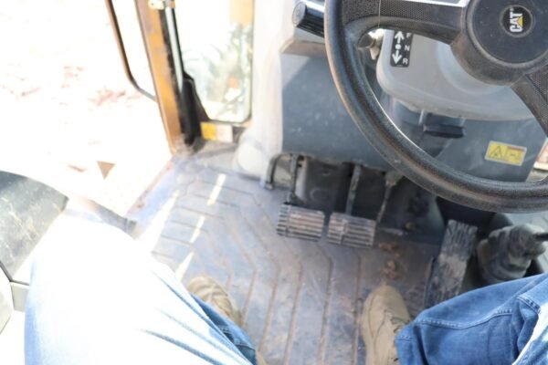 2018 Caterpillar 420F2 4WD Backhoe Loader