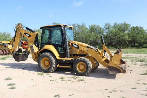 2018 Caterpillar 420F2 4WD Backhoe Loader