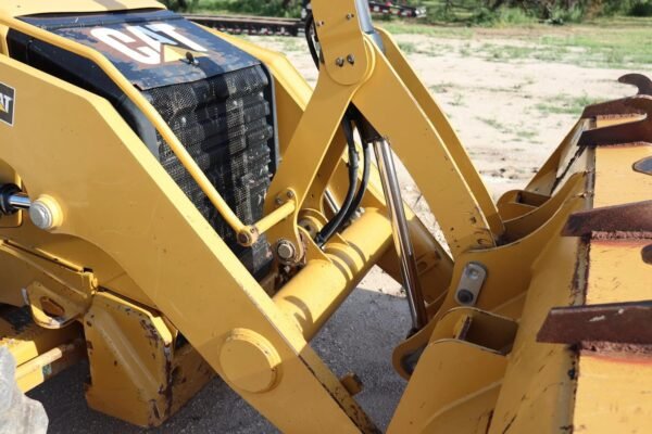 2018 Caterpillar 420F2 4WD Backhoe Loader