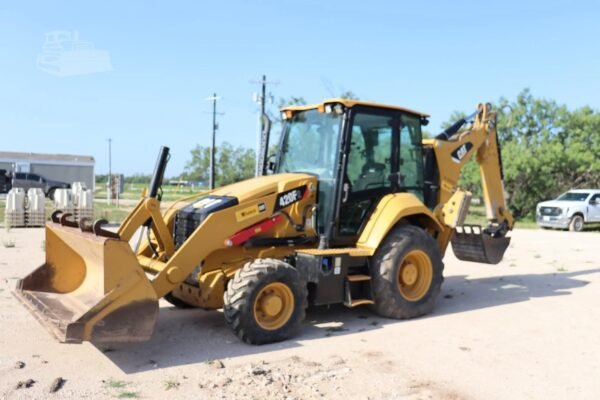 2018 Caterpillar 420F2 4WD Backhoe Loader