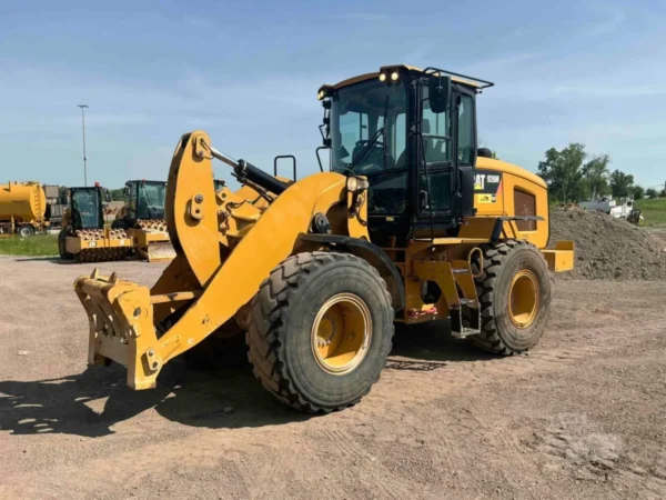 2018 Caterpillar 926M Wheel Loader
