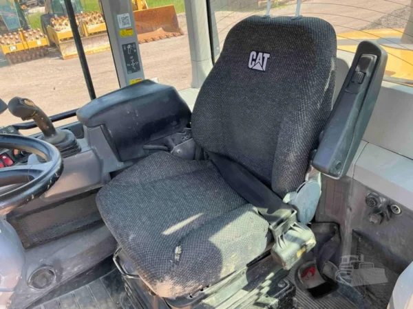 2018 Caterpillar 926M Wheel Loader