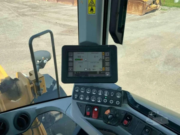 2018 Caterpillar 926M Wheel Loader