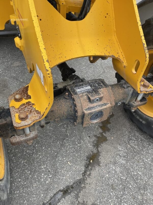 2018 JCB 407 Wheel Loader
