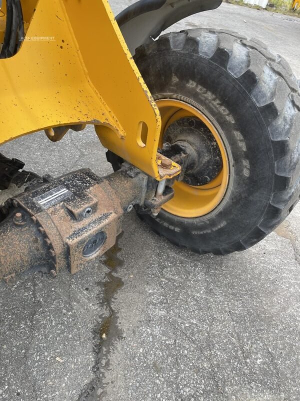 2018 JCB 407 Wheel Loader