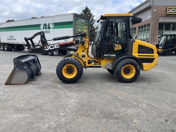 2018 JCB 407 Wheel Loader
