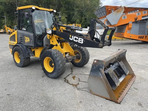2018 JCB 407 Wheel Loader