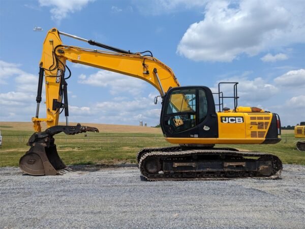 2018 JCB JS220 LC Crawler Excavator