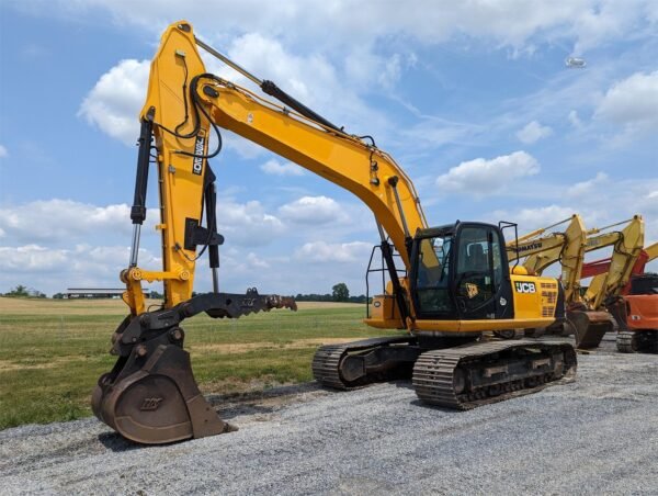 2018 JCB JS220 LC Crawler Excavator