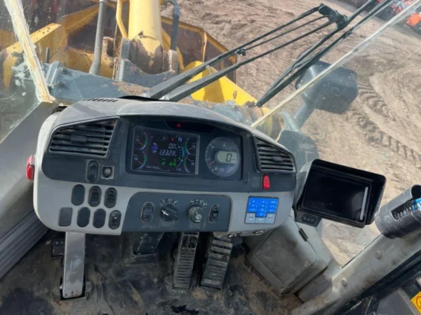2018 Komatsu WA500-8 Wheel Loader