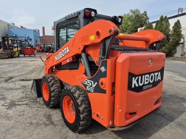 2018 Kubota SSV65 Skid Steer Loader