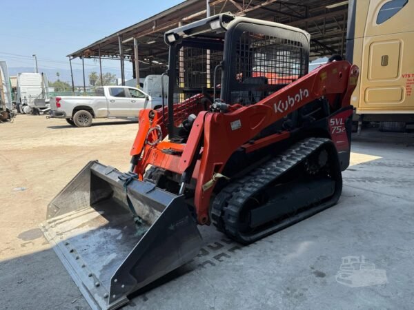 2018 Kubota SVL75-2 Compact Track Loader