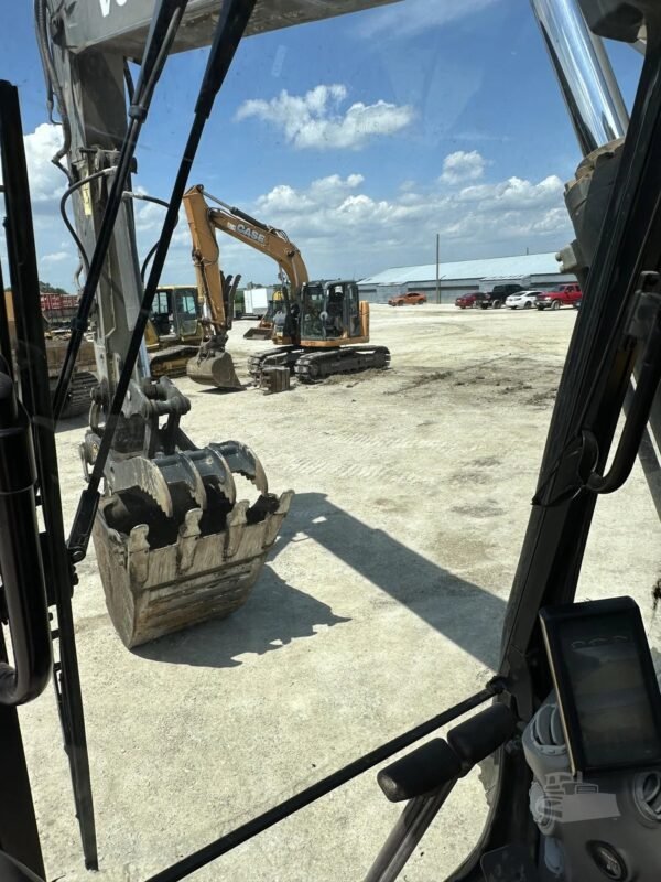 2018 Volvo EC220EL Hydraulic Excavator