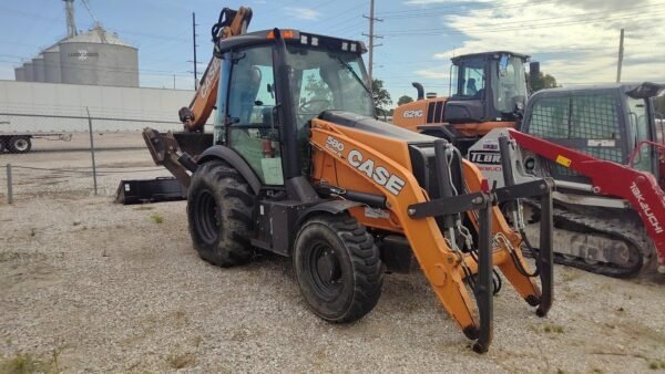 2019 Case 580SN WT Loader Backhoe