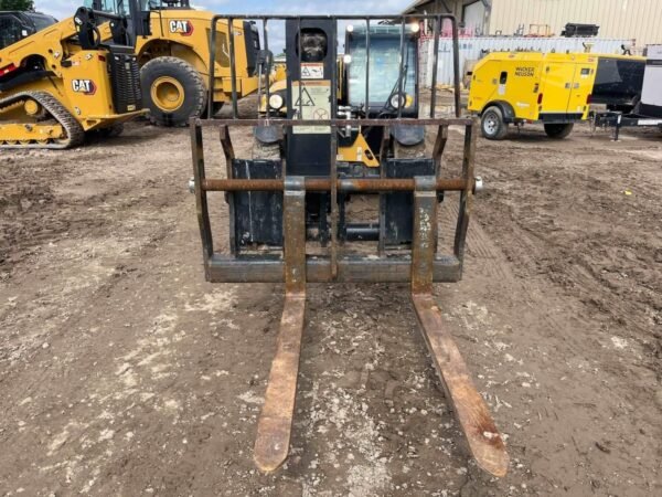 2019 Caterpillar TH255C Telehandler