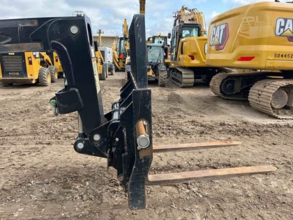 2019 Caterpillar TH255C Telehandler