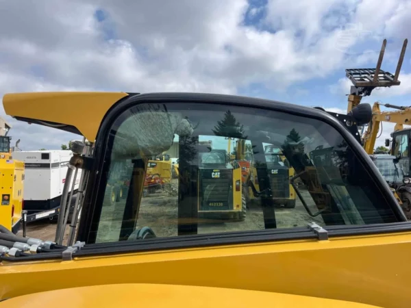 2019 Caterpillar TH255C Telehandler