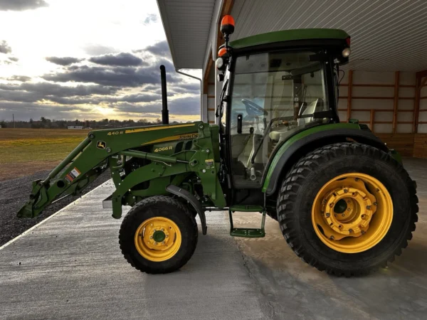 2019 John Deere 4066R Cab Tractor with Loader & 4-in-1 Bucket