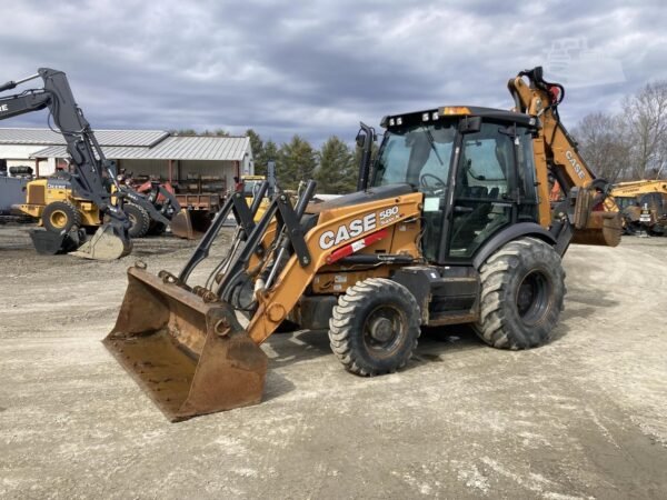 2020 CASE 580SN Loader Backhoe
