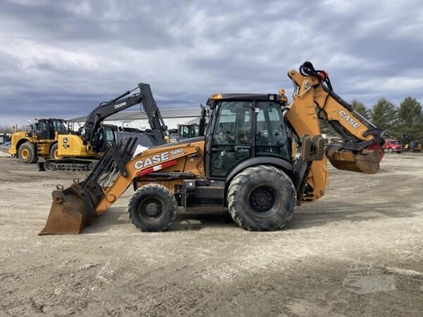 2020 CASE 580SN Loader Backhoe